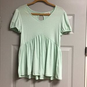 Love‎ + Joy Women’s Green Top Size Medium